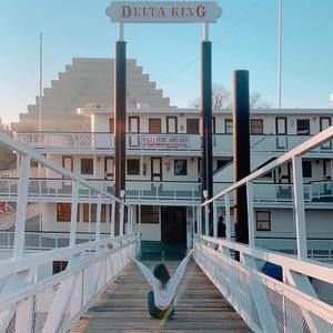 Meet your Posher, Trương minh